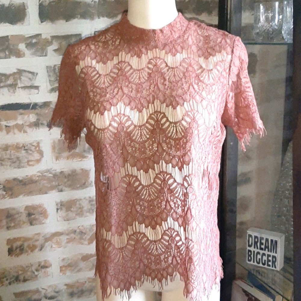 🦄Inny Lacy Top
